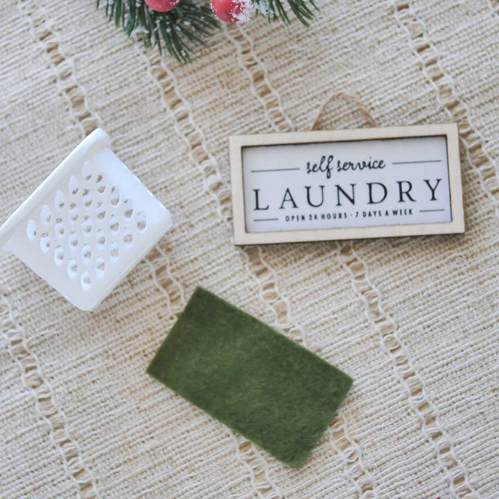 Hello Cutters - Wholesale Christmas Decoration - Kids & Baby - 3PCS Elf on the Shelf Laundry Prop Kit