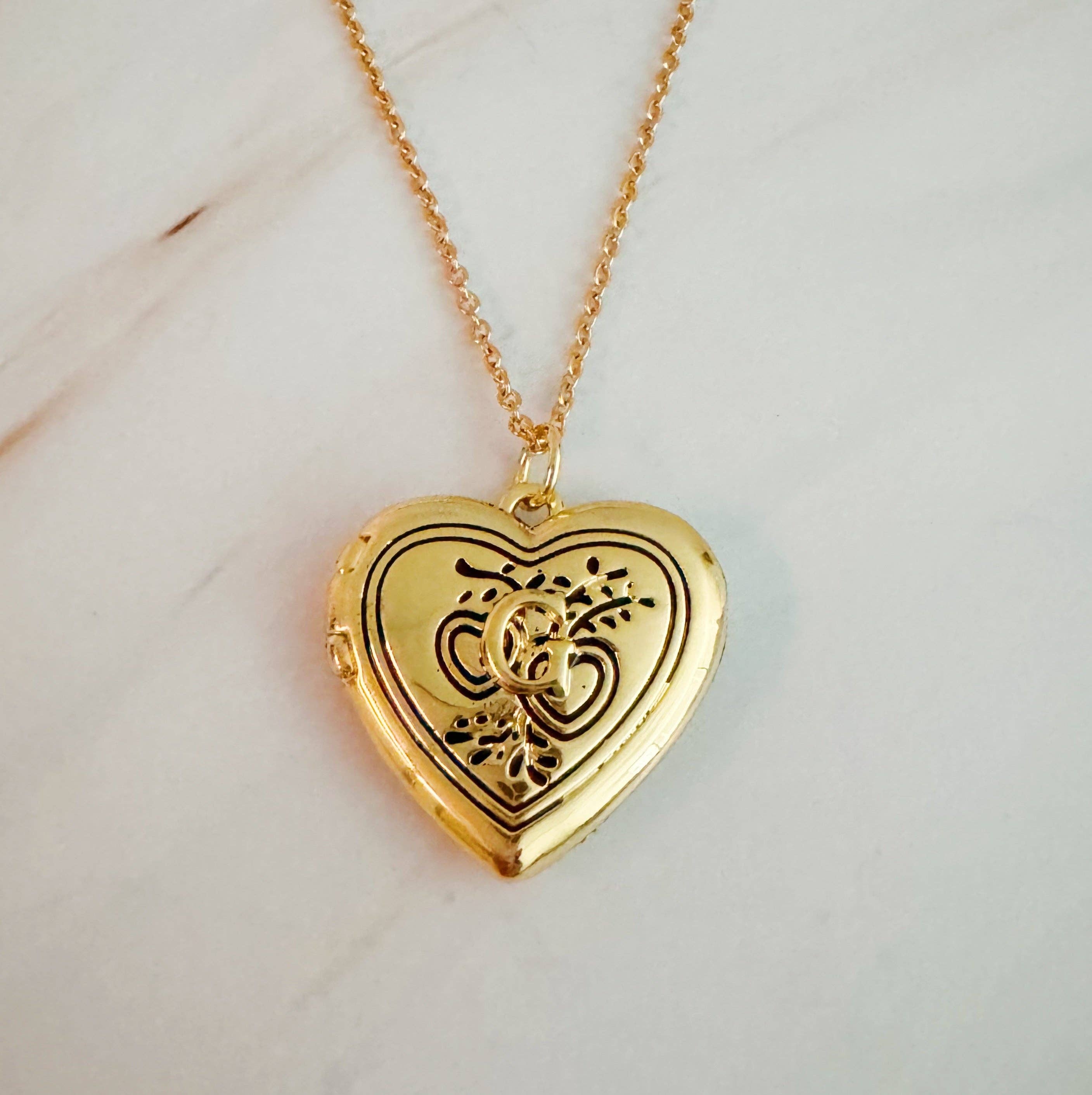 Ellison+Young - Wholesale Locket Necklace - Nostalgic Heart Initial Open Locket Necklace5