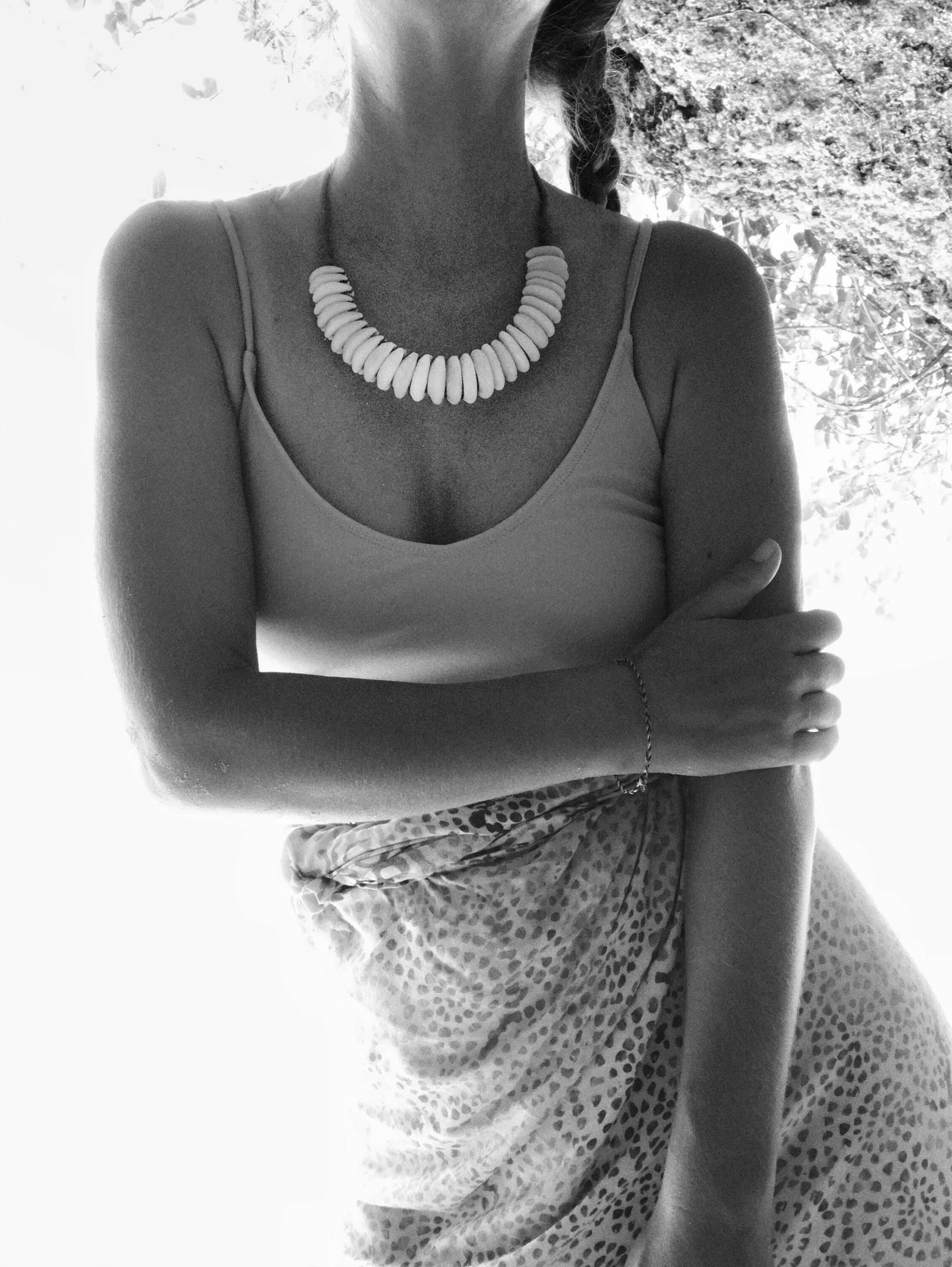 Bonisita – wholesale Beaded/pearl necklace – Vintage Cowrie Shell Necklace from Papua - 20” Inches Long2