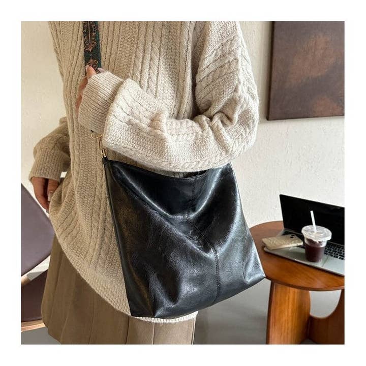 FurDecoration - Wholesale Shoulder Bag - Women's - Fashion Shoulder Bucket Bag