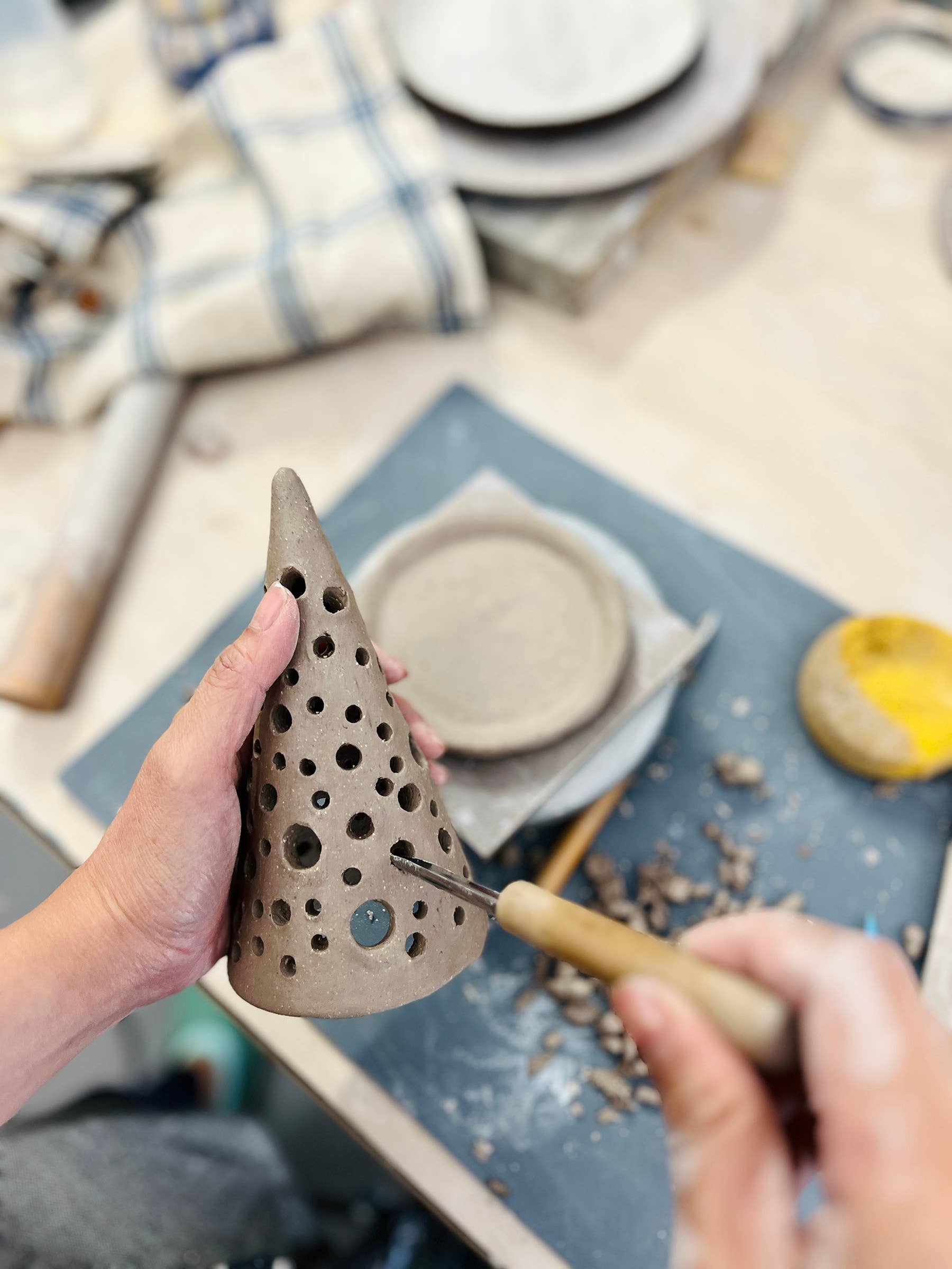 Eli.C Studio - Wholesale Candle Holder - Christmas Tree Tealight Candle Holder3