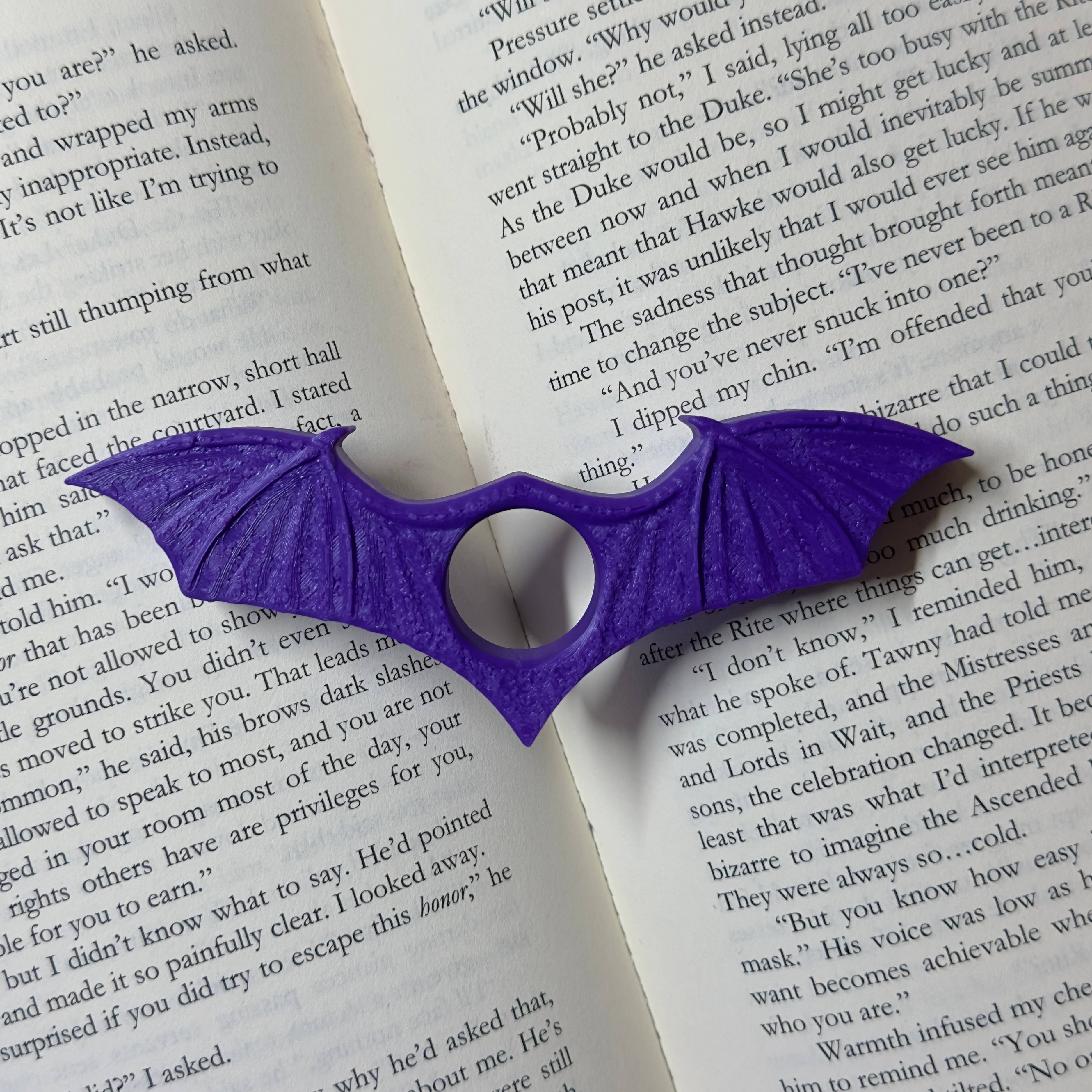 The Crafted Nook – wholesale Book holder – Bat Wing Thumb Page Holder | Book Accessory3