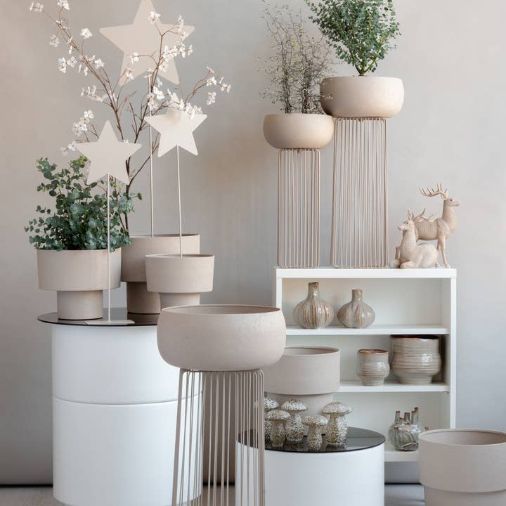 Vosteen - Wholesale Decorative Figurine - Poly Reindeer Garret Standing, L23cm, W10cm, H29cm, Grey1