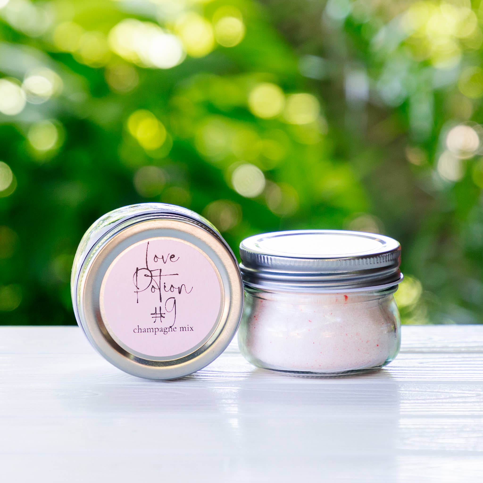 Mixology – Großhandel Cocktailmischung/-sirup – Cocktail-Mixgläser8