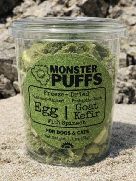 Monster Puffs: Spinaci Biologici per la vendita all'ingrosso da parte di Fur Monster Goodies LLC