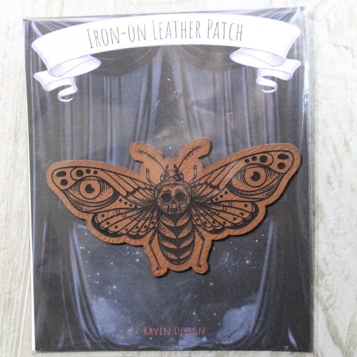 Patch en cuir thermocollant // Papillon tête de mort // Noir-Brun pour la vente par Raven Design
