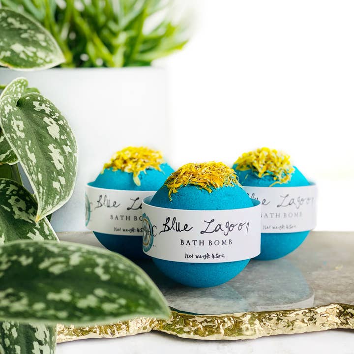 Blue Lagoon Bath Bomb for wholesale by Honi