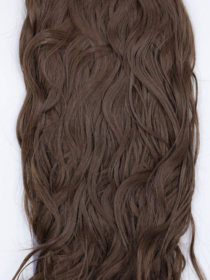 Conjunto de Extensões de Cabelo Ondulado Sintético com Clip de 20" Castanho Espesso - Loren por atacado de Femme Luxe