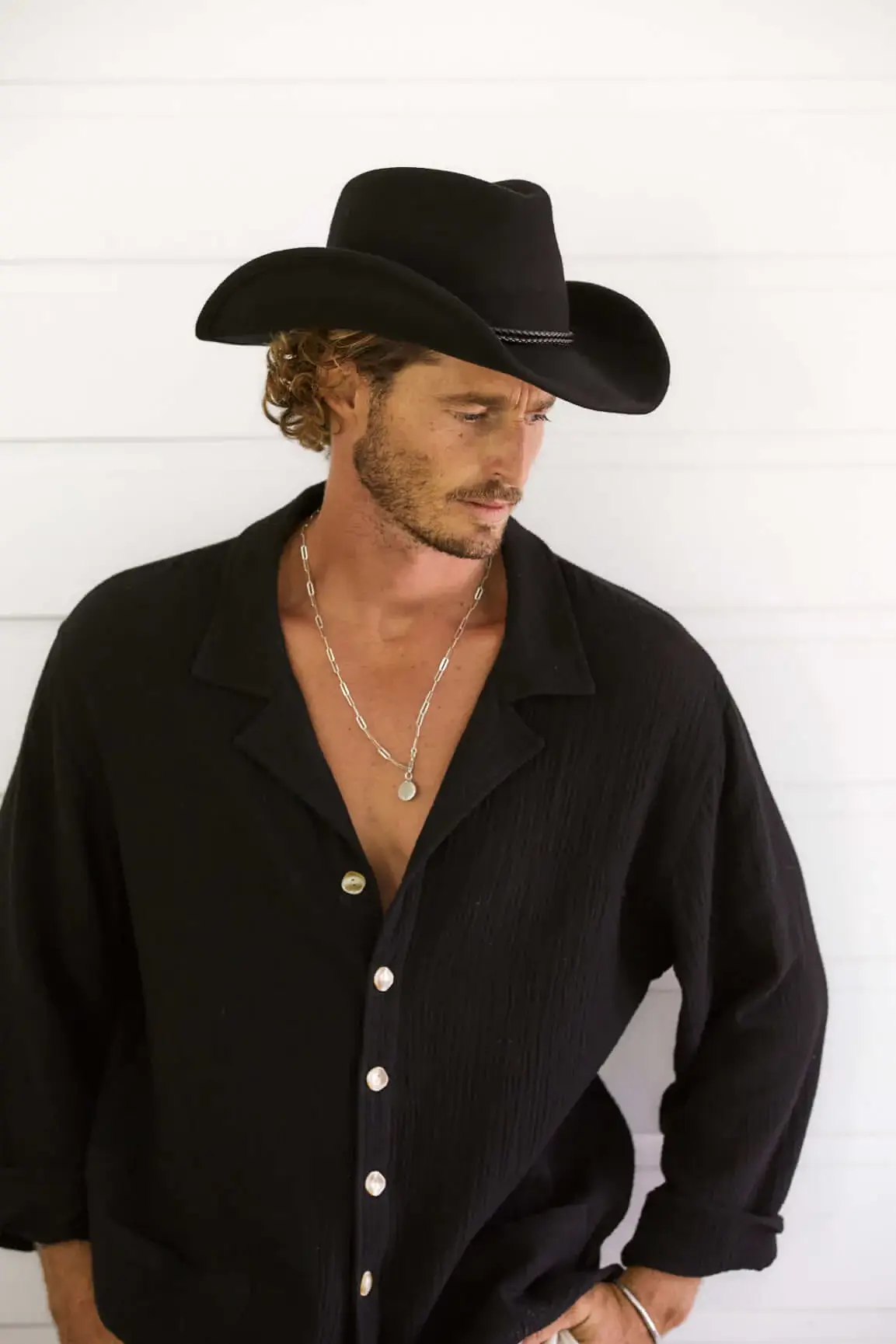 Noir Chapeau western Outlaw en laine australienne imperméable en vente sur Faire2