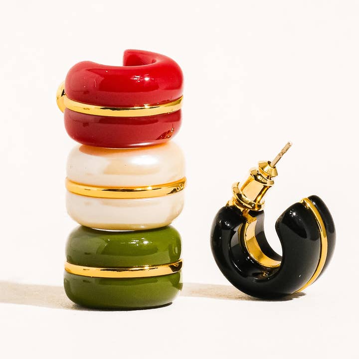 Flânerie by MAIQ - Wholesale Hoop earrings - Arlo 18K Gold Small C Hoop Earring6