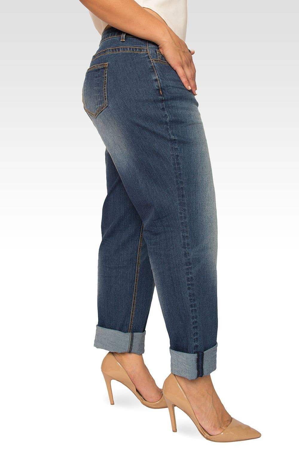 Standards & Practices - Wholesale Jeans - Women's - Plus Size Women's Roll-Up Hem Boyfriend Jeans1