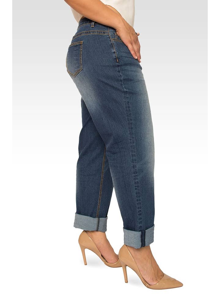 Standards & Practices - Wholesale Jeans - Women's - Plus Size Women's Roll-Up Hem Boyfriend Jeans1