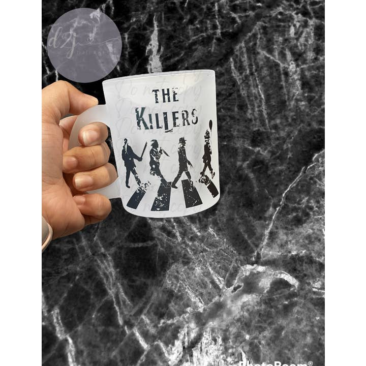 Halloween Killers Spooky Murderers Enge Frosted Koffiemok voor wholesale door D2JCrafts