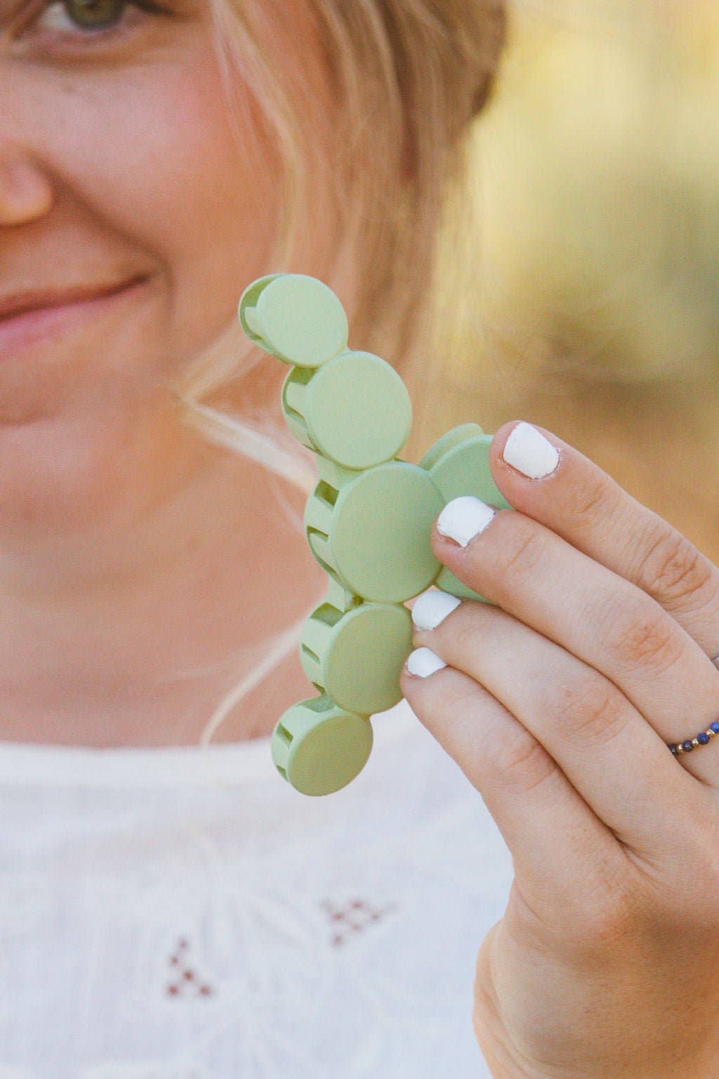 Shop Andi - Wholesale Hair Clip - Women's - Circles Claw Clip18