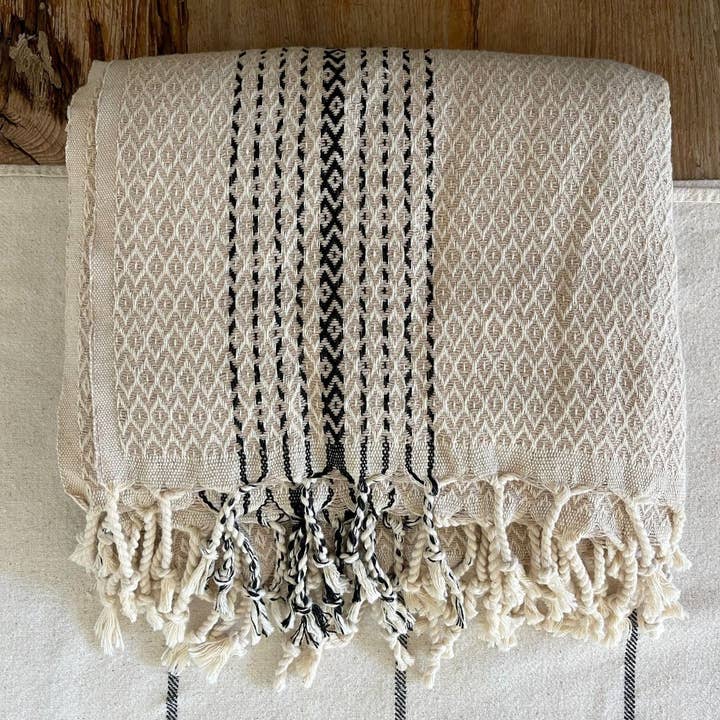 Tilley + Me - Wholesale Throw Blanket - Turkish Towel & Throw | Lightweight Cotton + Hand Woven5
