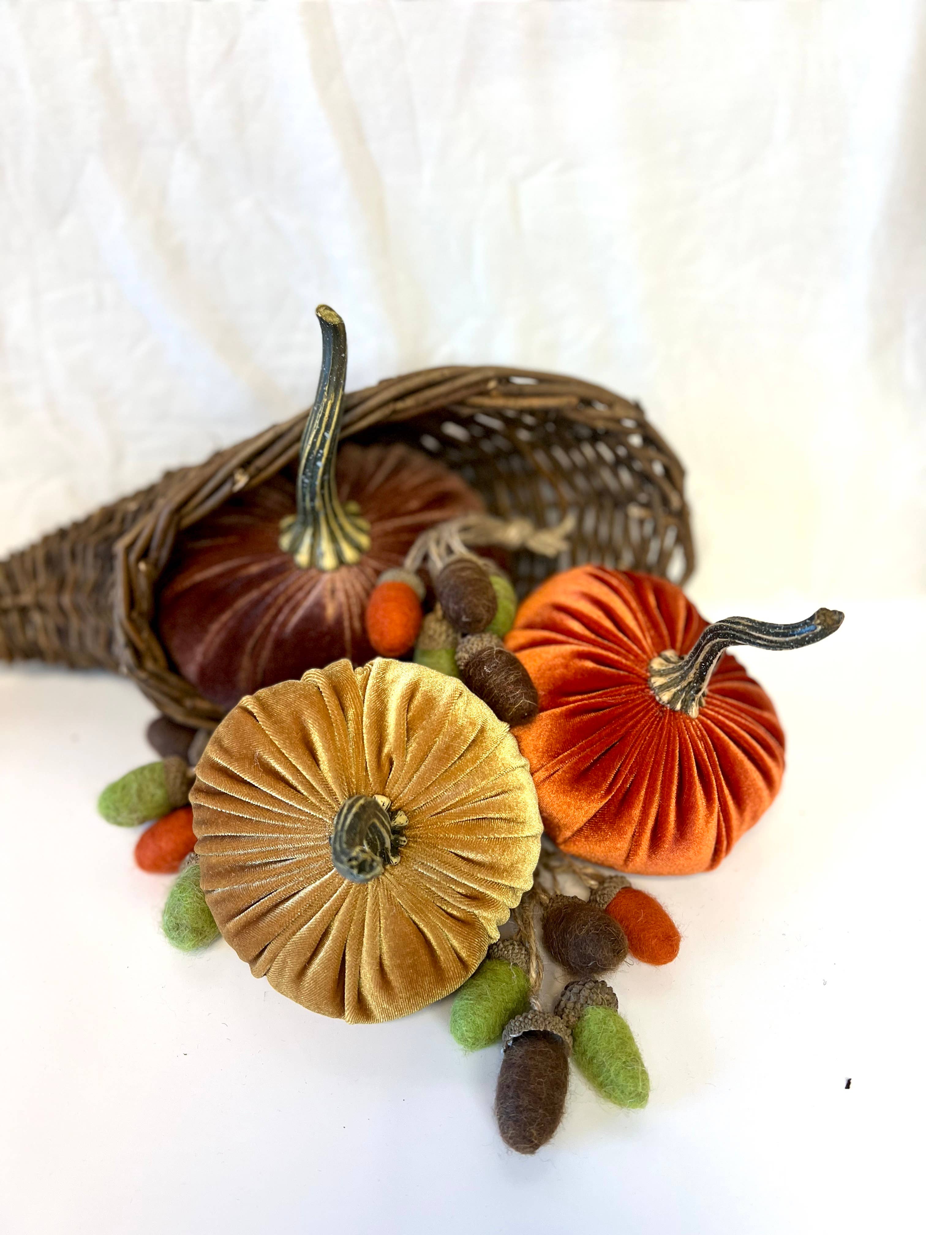 Your Heart's Content - Wholesale Decorative Tabletop Object - Acorns Wool Felted Woodland Home Decor, Farmhouse Cottage 5