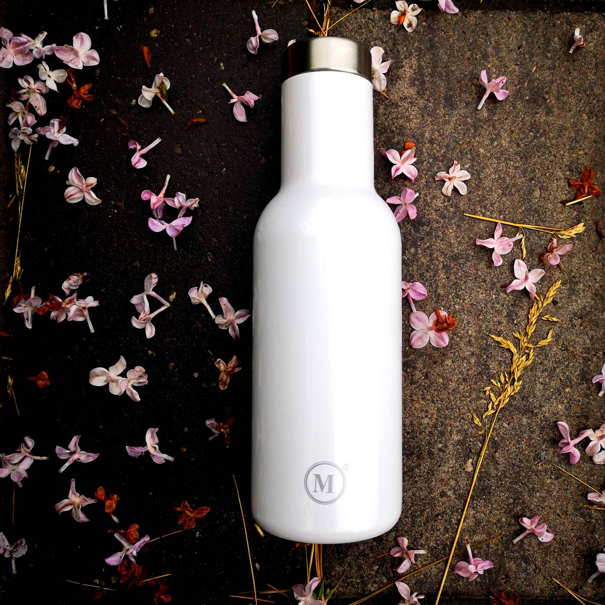 Minimal - Wholesale Water Bottle - Minimal Insulated Wine Bottle 600ml White1