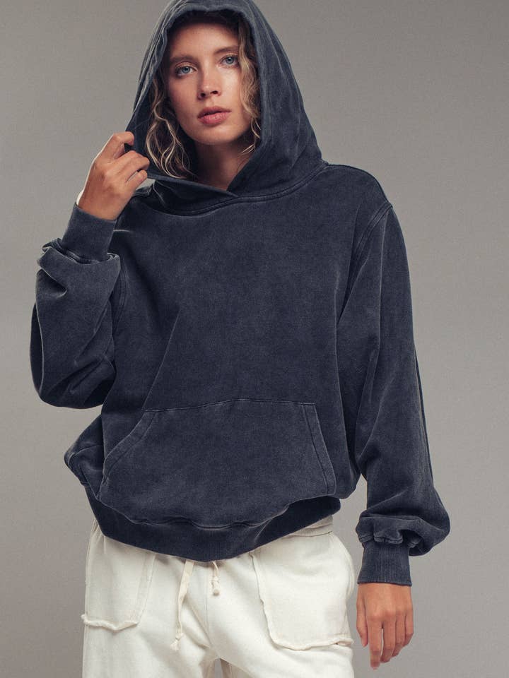 Urban Daizy - Wholesale Hoodie - Women's - Vintage Wash Oversized Brushed Hoodie1
