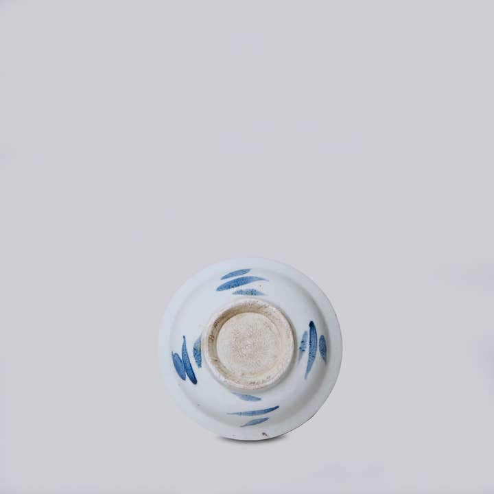 Cobalt Guild - Wholesale Decorative Plate/Dish/Bowl - Small Blue and White Porcelain Lotus Dish