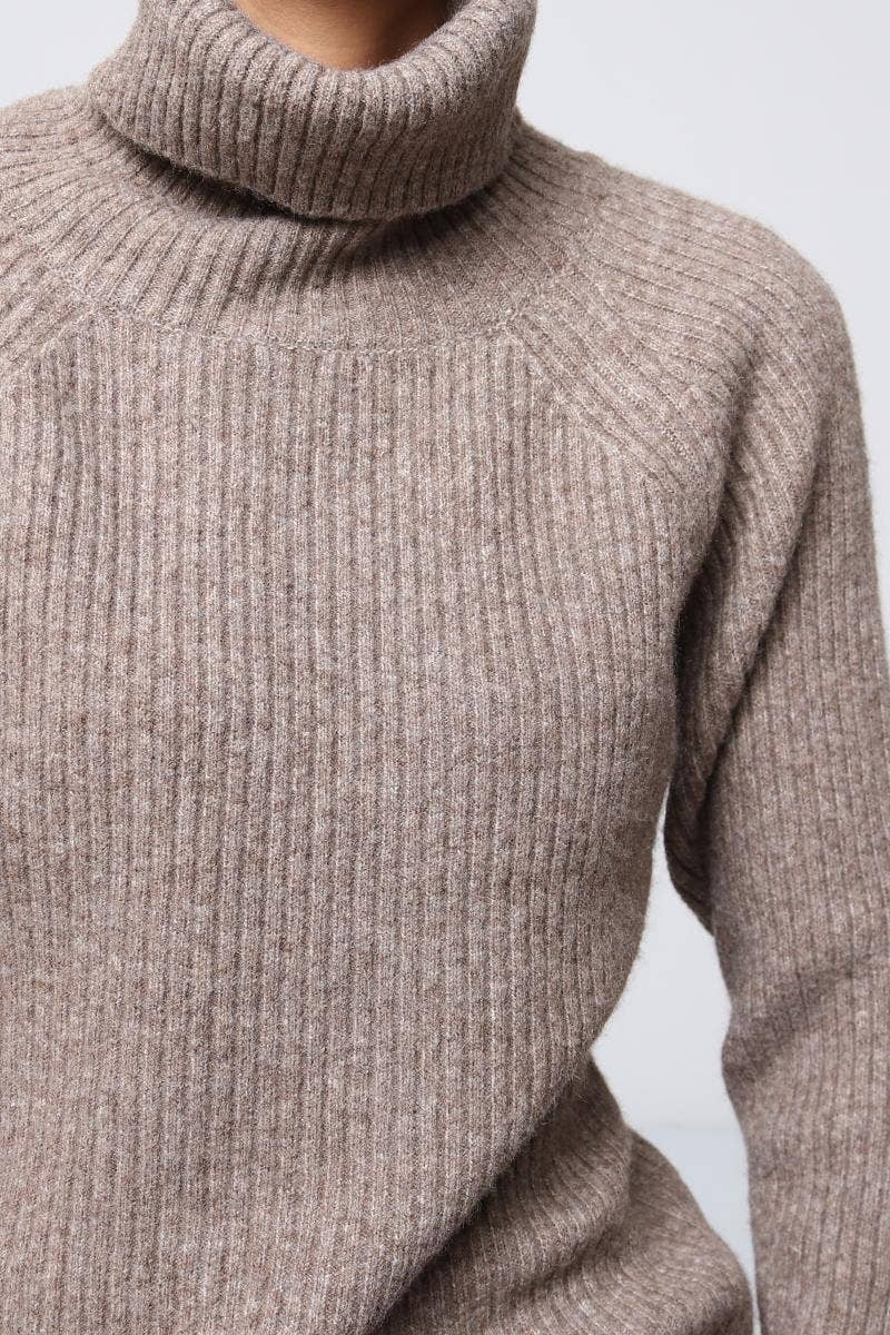 DIX-ONZE - Vente Pull en maille – femme - Pull Maille Côtelée – Col Roulé & Manches Longues27