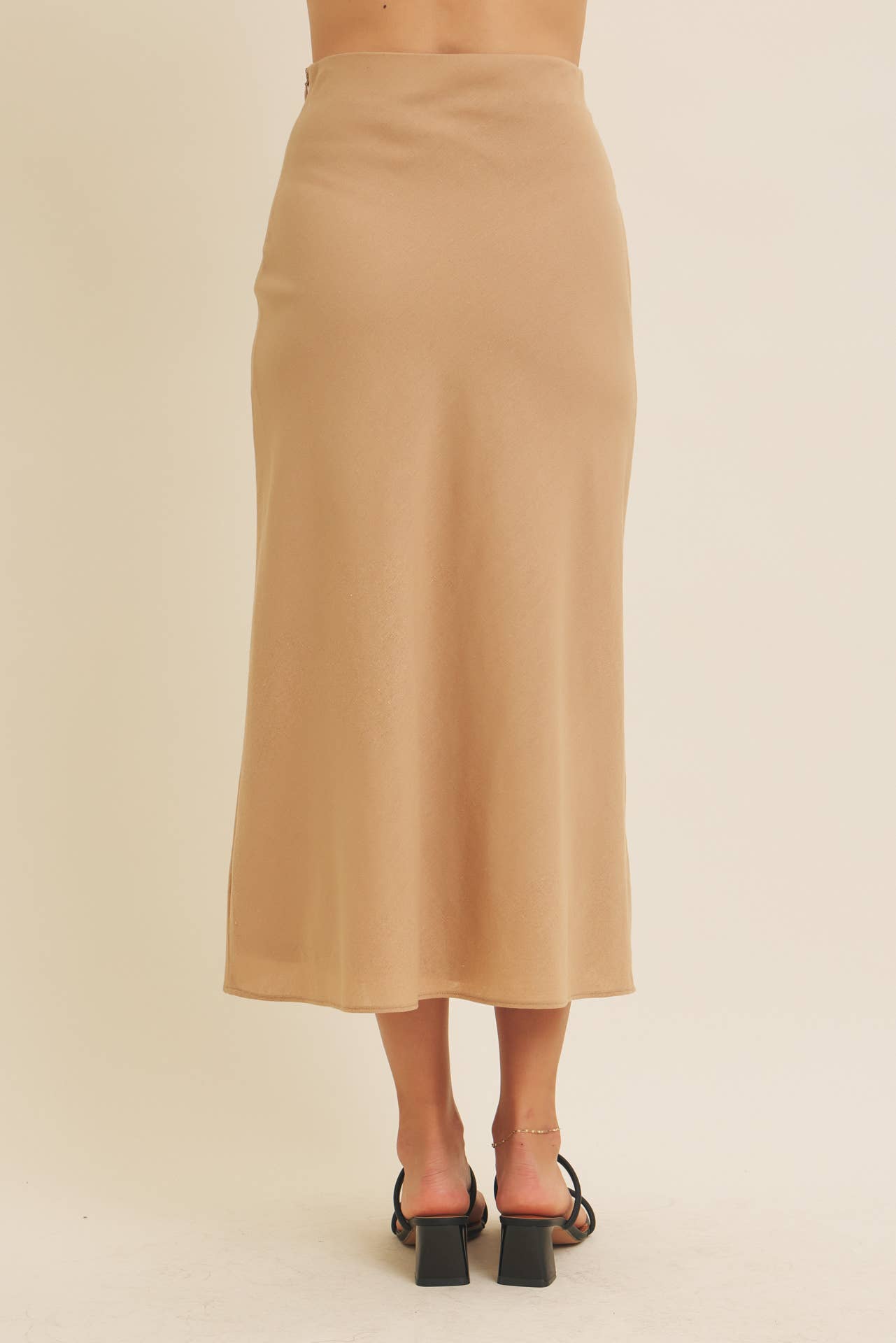 in february - Wholesale Skirt - Women's - VISCOSE LINEN BLEND BIAS CUT MAXI SKIRT WITH LINING10