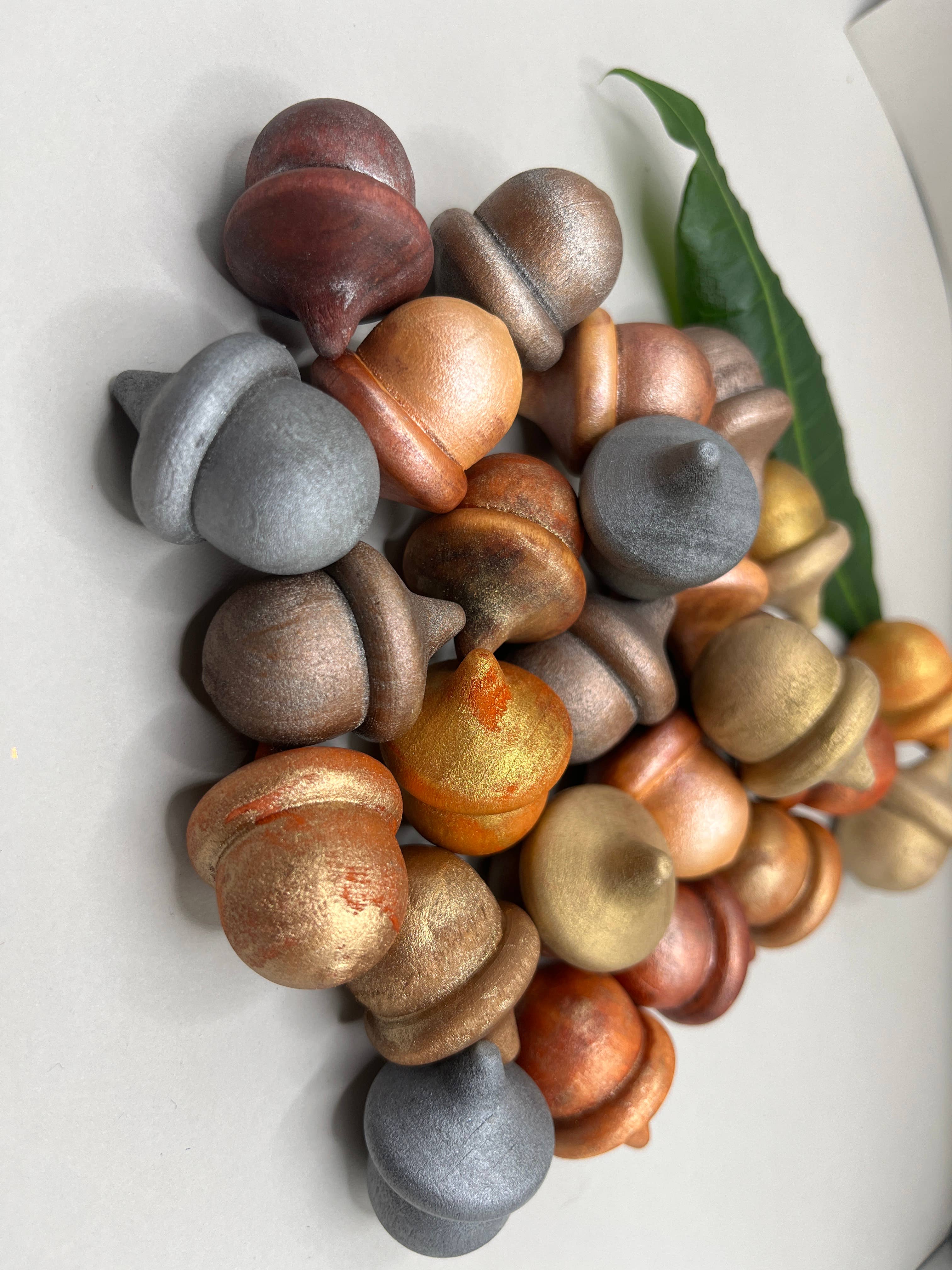 BlueCyanGirl - Wholesale Decorative Tabletop Object - Rustic Acorns Wooden Hand Painted Metallic Assorted2