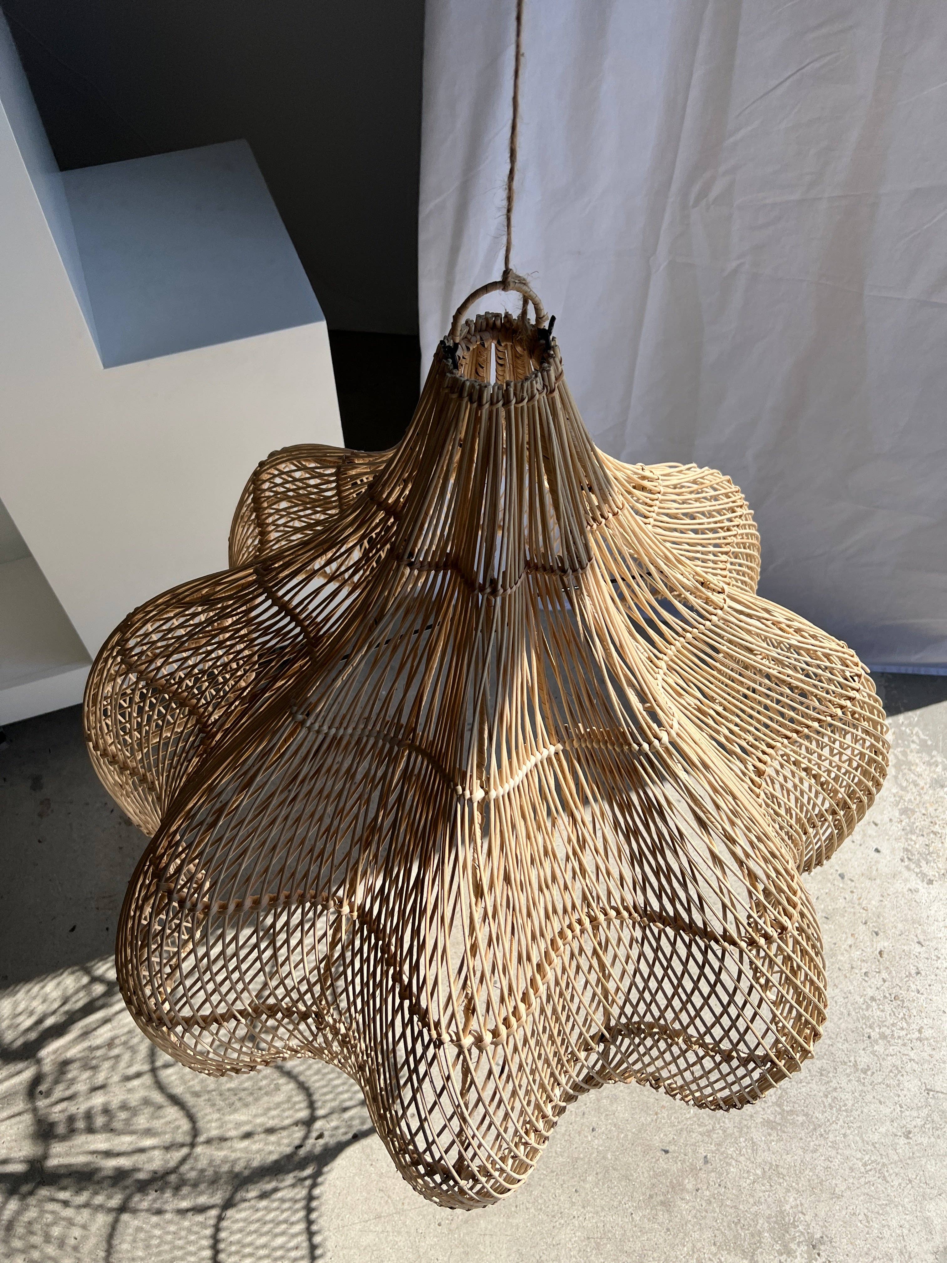 Office Objets - Wholesale Chandelier/Hanging Light - Pendant light, flower-shaped rattan fixture, tulip, corolla H:80cm D80cm50