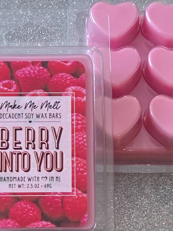 Highly Scented Heart-shaped Wax Melts - Raspberry Scent for wholesale by Make Me Melt