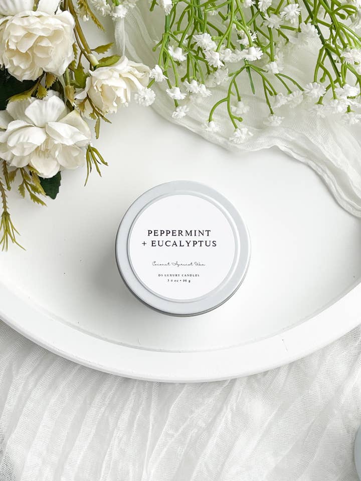 Pebermynte + Eukalyptus - 3,4 oz Hvid Dåse - Stearinlys for engroshandel hos DS Luxury Candles