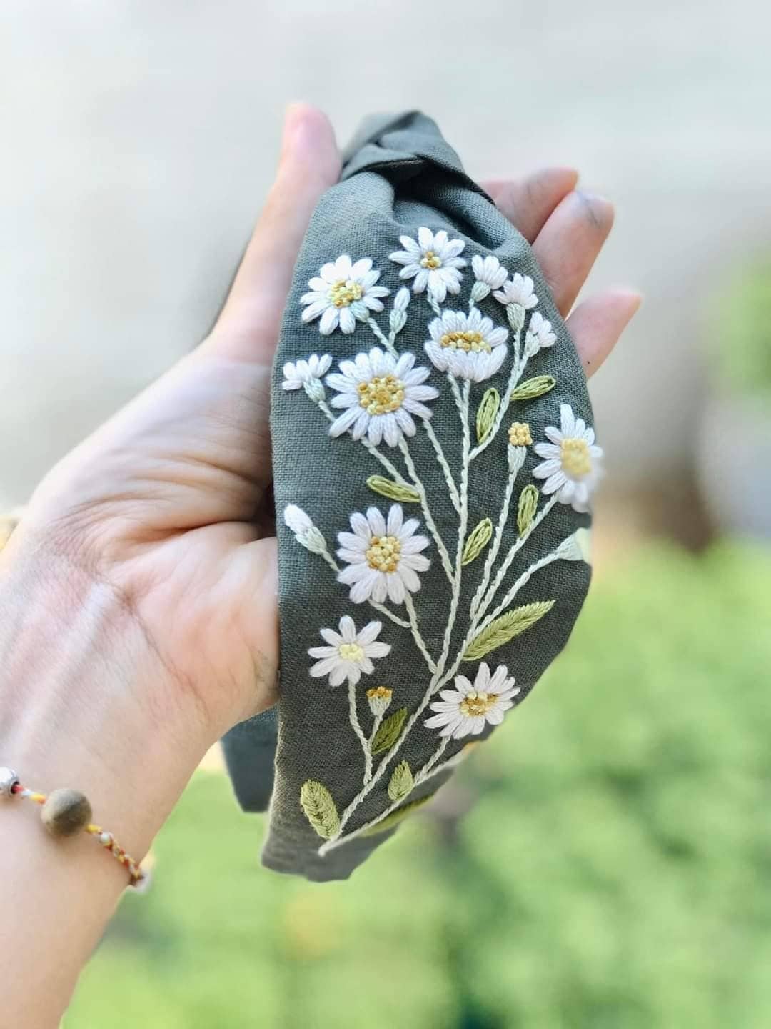 Quince Fables - Wholesale Fashion Headband - Women's - Floral Embroidered Linen Knot Turban, Collection Sofia ✅2