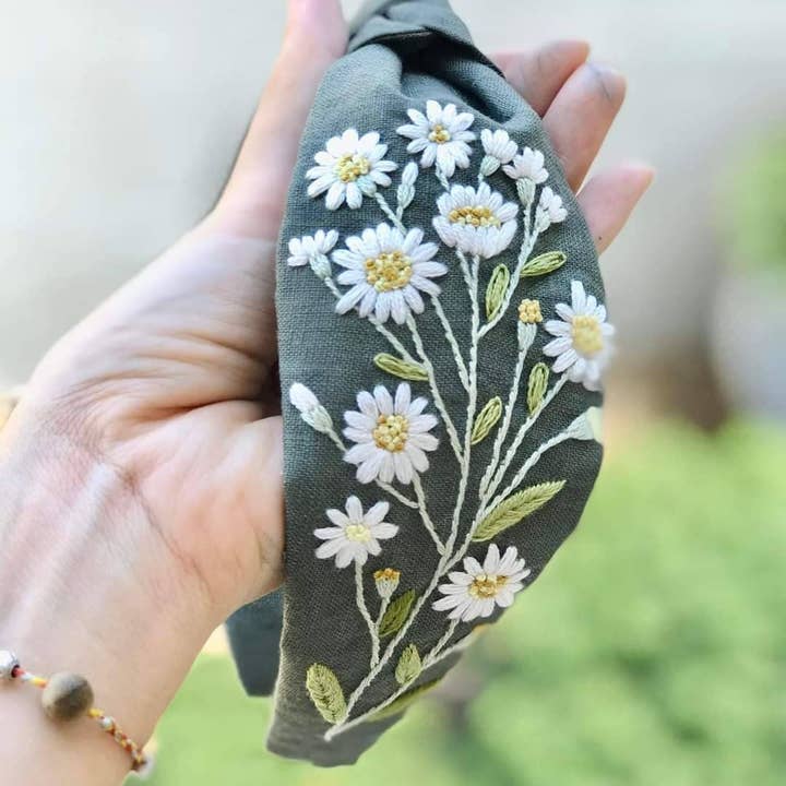 Quince Fables - Wholesale Fashion Headband - Women's - Floral Embroidered Linen Knot Turban, Collection Sofia ✅2