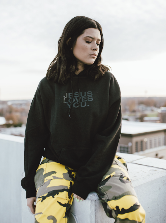 Jesus Loves You Company - Vendita all'ingrosso Felpa con cappuccio - Donna - Felpa con cappuccio nera con logo in rilievo 3D nero su nero1