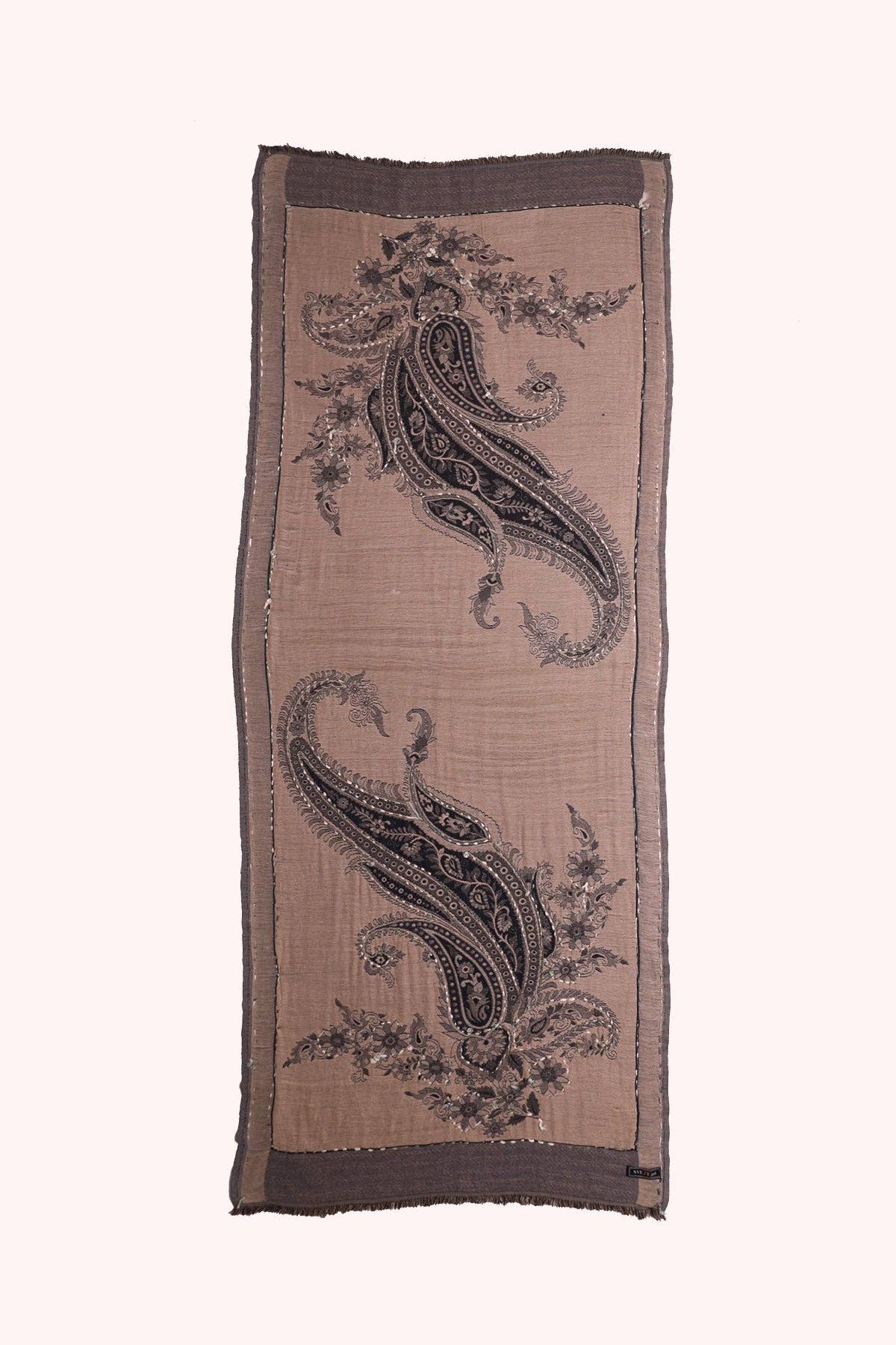 SVEZElife - Wholesale Scarf - Women's - Reversible Paisley Jacquard Cotton Viscose Scarf – Navy Ivory | SVEŽElife7