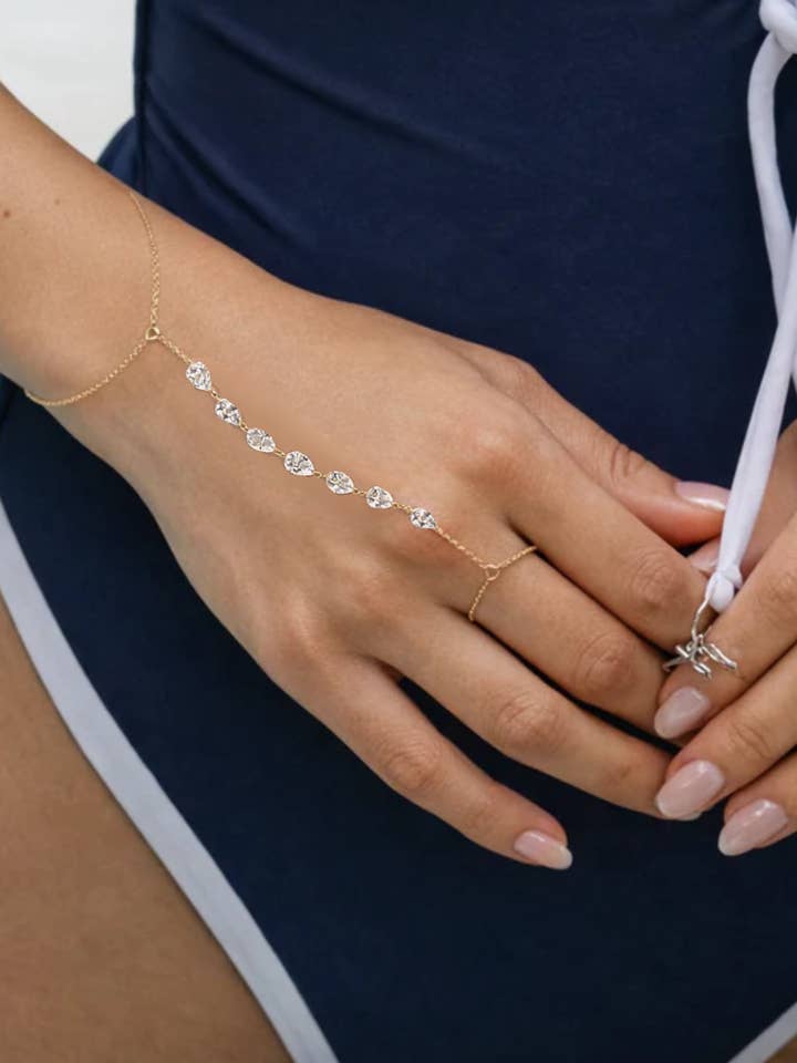 Chaîne de main Rémi pour la vente par IVY Swimwear