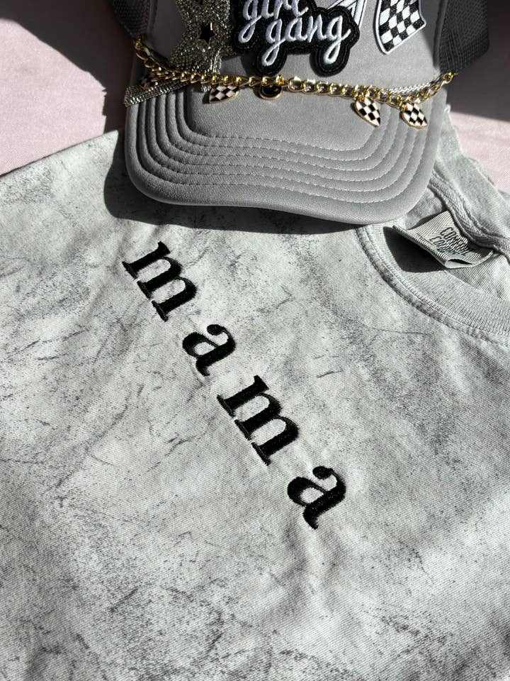 Mama Colorblast T-Shirt für den Großhandel von Kalei's Creations