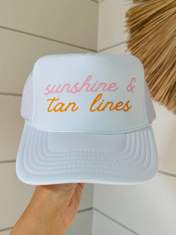 Gorra de camionero SUNSHINE & TAN LINES | Blanca (copia) para venta al por mayor de The Day Away Collective