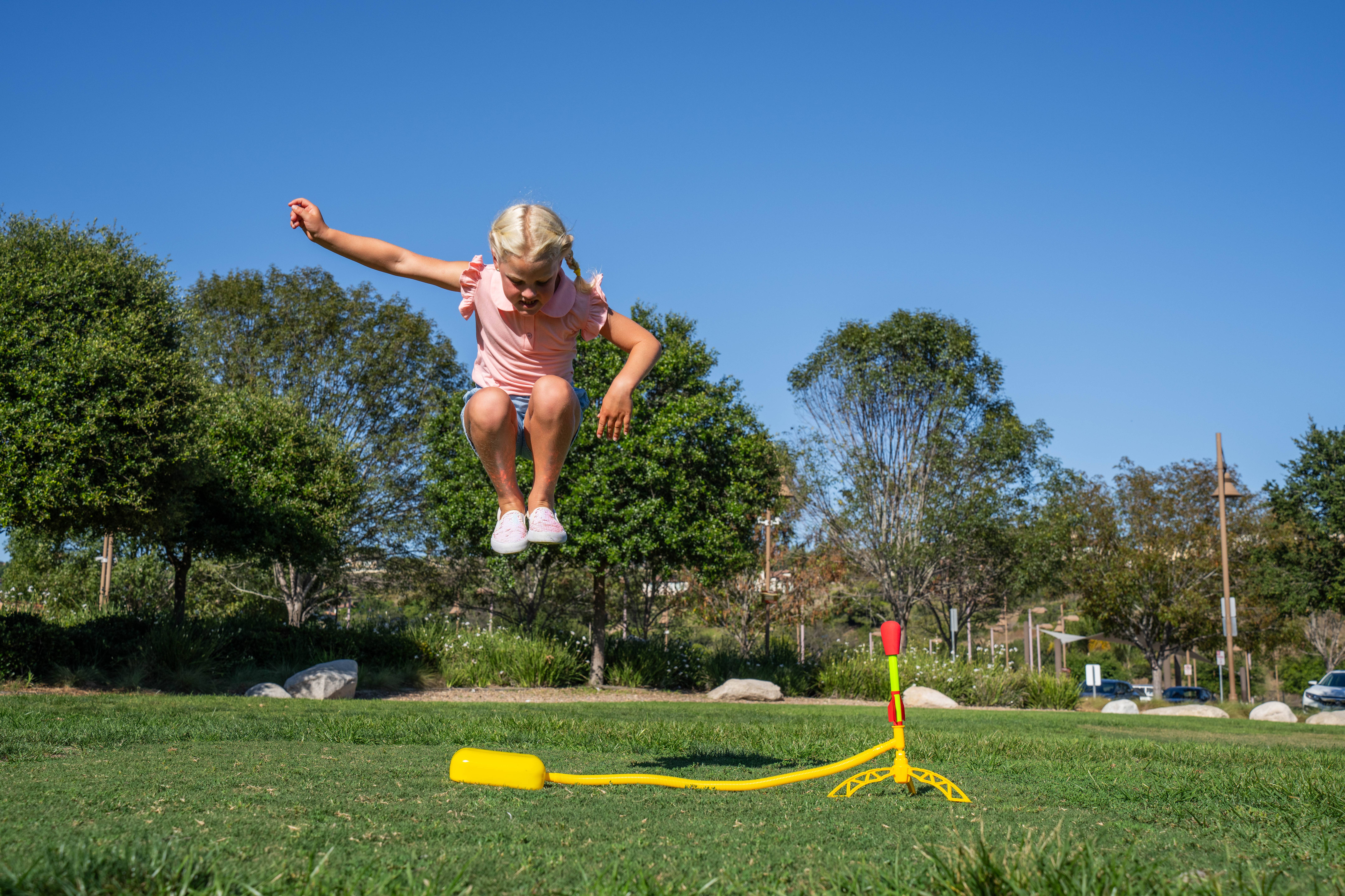 Stomp Rocket - Wholesale Toy Set - Kids - Ultra Stomp Rocket Kit - 4 Rockets2