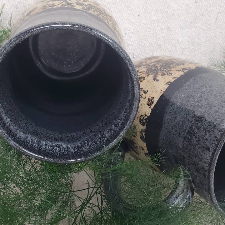 Turtle Hollow Pottery - Wholesale Coffee Mug - Rustic Rose Garden Soup bowl in Winter Storm1