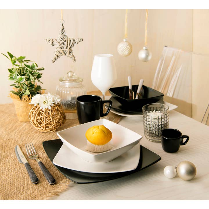 Set of 6 White Wine Glasses for wholesale on Faire3