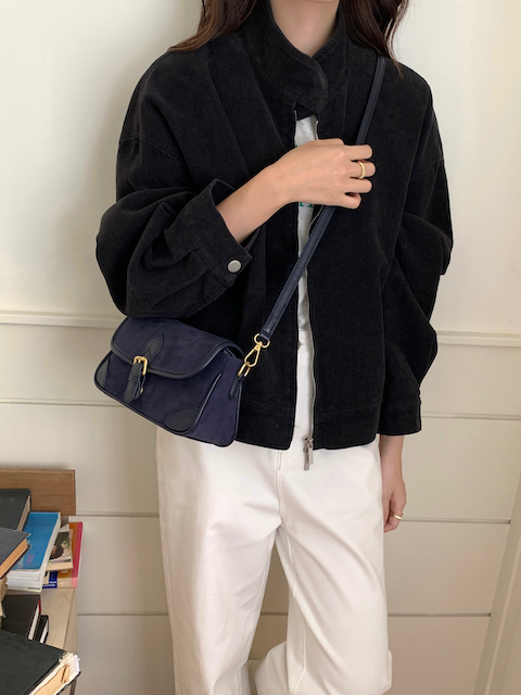 Pretty Persuasions – wholesale Axelremsväska – Dam – P24125 Axel- och crossbodyväska i mockaliknande mikrofiberläder7