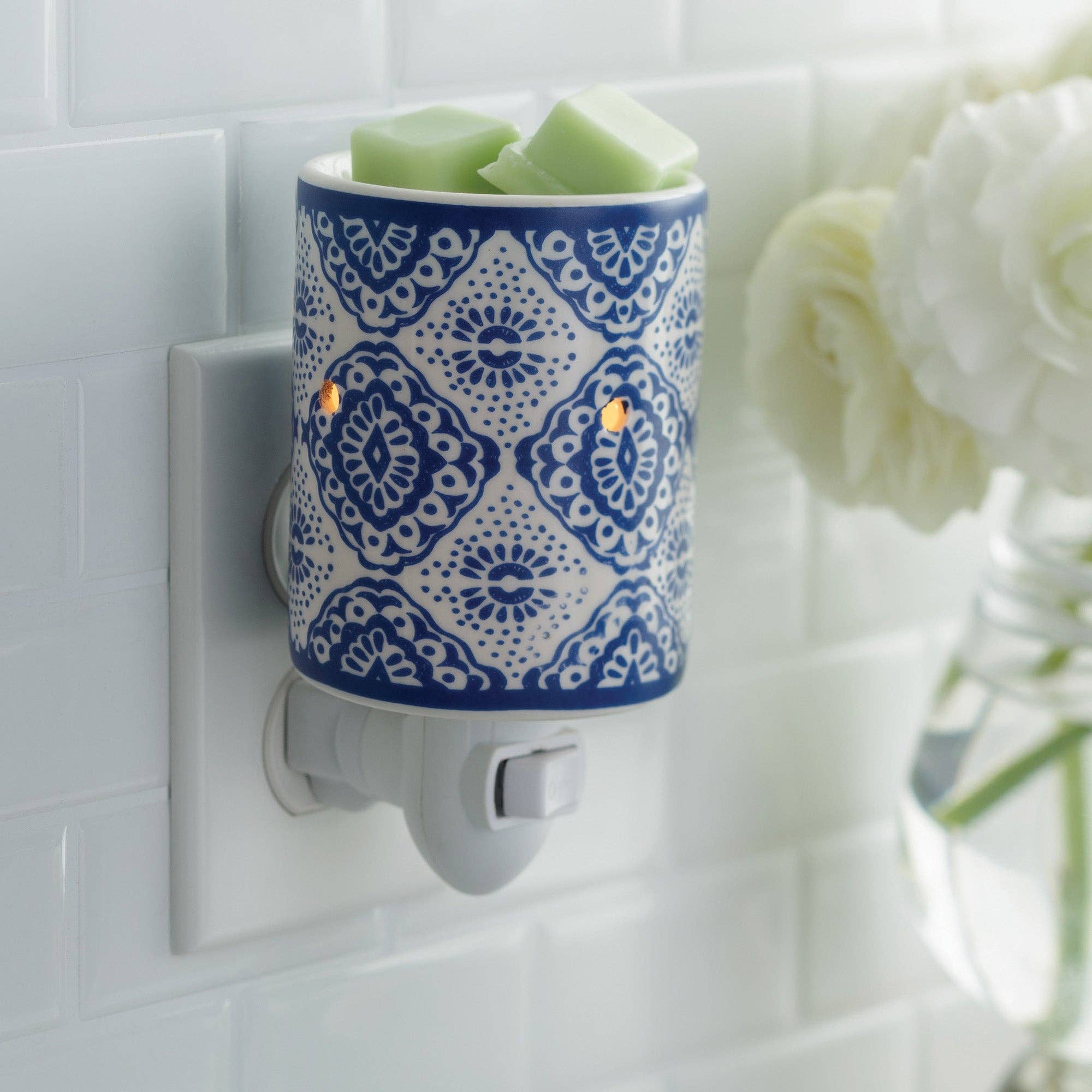 Candle Warmers Australia - Wholesale Fragrance Warmer - Indigo Pluggable Warmer - RRP $27.95 - Wholesale0