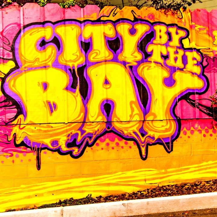 Dessous de verre en céramique murale City by the Bay pour la vente par South Austin Gallery