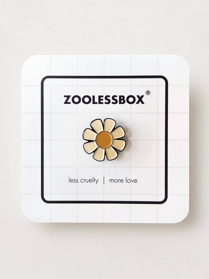 Beige Groove Flower | Pin for wholesale by Zoolessbox®
