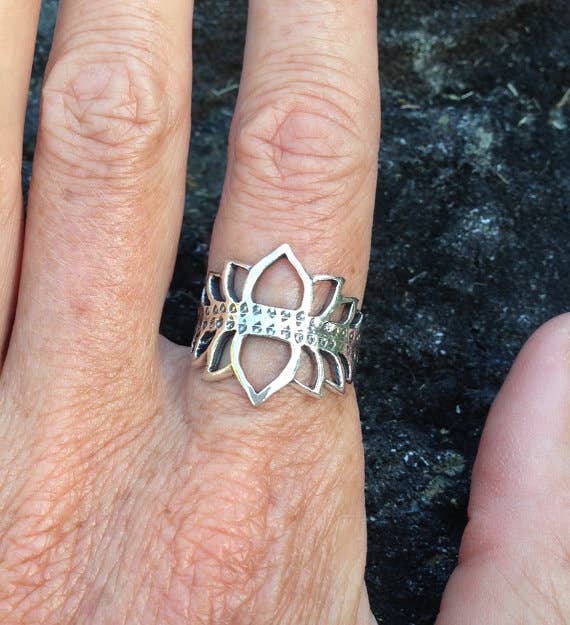 JAYA MOKSHA – wholesale Cocktail/statement ring – Sterling Silver Lotus Crown Ring Lotus Flower Ring