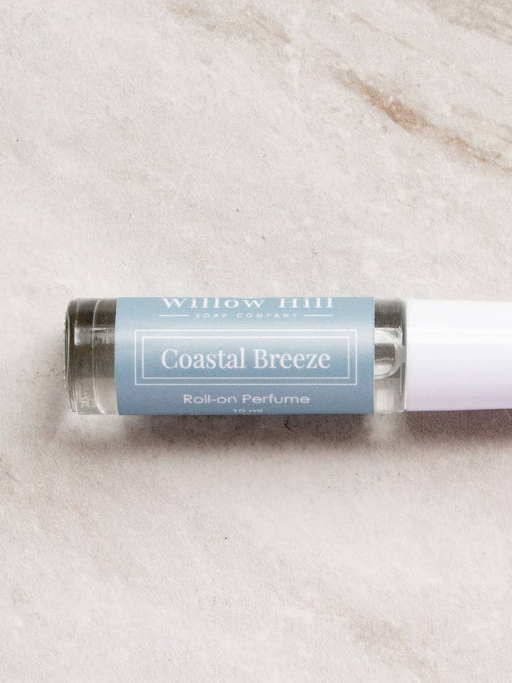 Profumo roll-on Coastal Breeze per la vendita all'ingrosso da parte di Willow Hill Soap Company
