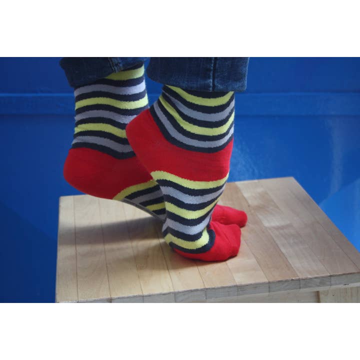 Souvenirs That Don't Suck - Wholesale Socks - Unisex - Portuguese Sidewalk Socks (Meias - Calçada Portuguesa)