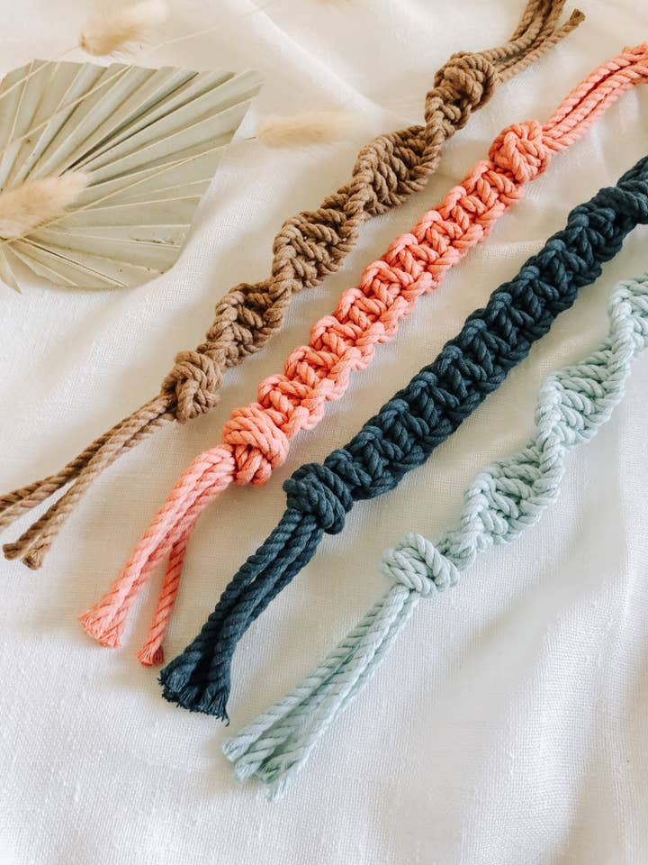 Brinquedo para cães Boho Macrame Rope por atacado de EMBER & IVORY