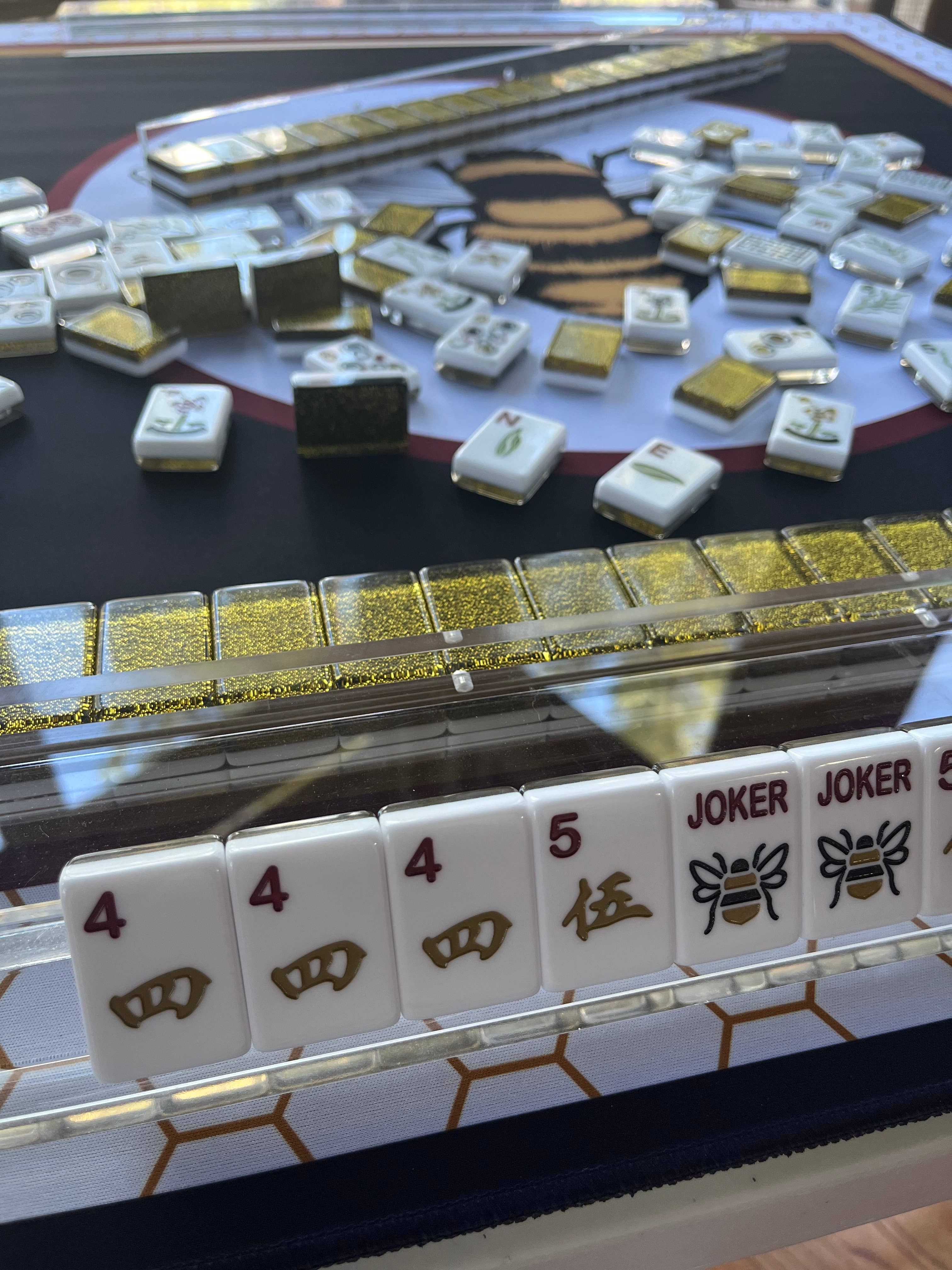 Luxe Mahjong - Wholesale Board Game - NEW: Bougie Bee Mahjong Set2