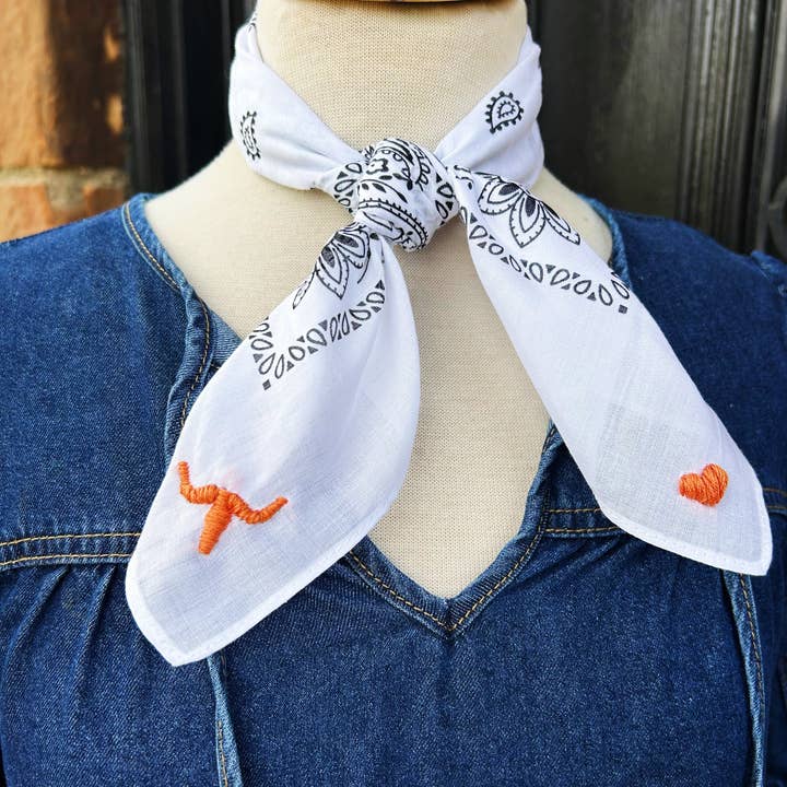 Pradera - Purveyors of the West – wholesale Bandana – Unisex – Embroidered Longhorn Bandana1