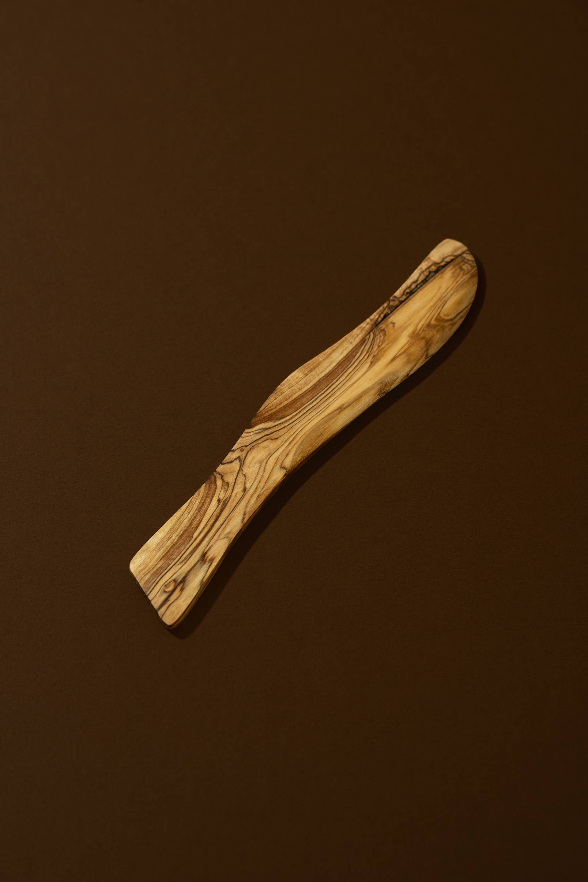 GHARYAN Stoneware & Olive Wood Tableware | Canada - Vente Couteaux à fromage - Spatule à beurre en bois d'olivier naturel | Fait main1